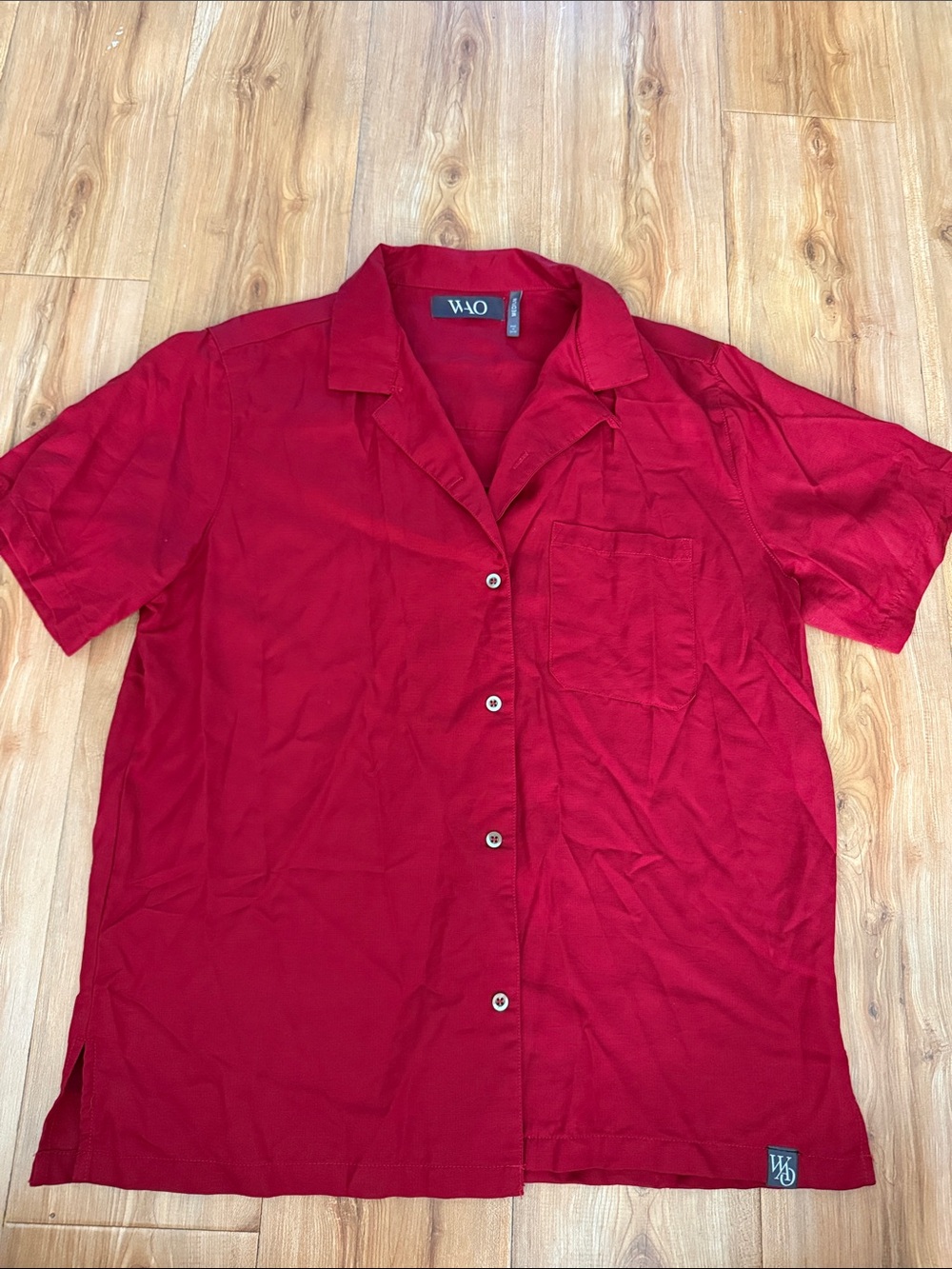 Men's Casual Red Short-Sleeve Button-Down Shirt